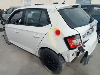 Veicolo di demolizione skoda fabia combi active dell'anno 2017 alimentato cjzc Veicolo di demolizione skoda fabia combi active dell'anno 2017 alimentato cjzc