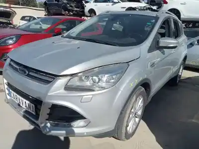 Здавання транспортного засобу ford kuga (cbs) trend року 2015 потужний xrma