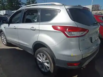 Здавання транспортного засобу ford kuga (cbs) trend року 2015 потужний xrma