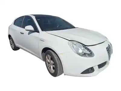 Veicolo di demolizione ALFA ROMEO GIULIETTA (191) Distinctive dell'anno 2012 alimentato 940A3000