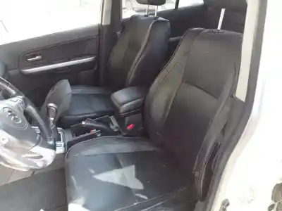 Здавання транспортного засобу SUZUKI GRAND VITARA JB (JT)  року 2001 потужний 
