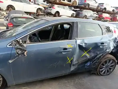 Scrapping Vehicle volvo v40 basis of the year 2013 powered d4162t