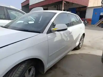 Veículo de Sucata audi a3 (8p) 1.6 tdi ambiente do ano 2011 alimentado cay