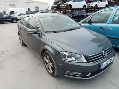 Veículo de Sucata volkswagen passat lim. (362) edition bluemotion do ano 2014 alimentado cay