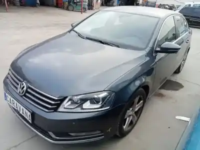 Veículo de Sucata volkswagen passat lim. (362) edition bluemotion do ano 2014 alimentado cay