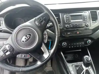 Здавання транспортного засобу kia carens iv 1.7 crdi року 2014 потужний d4fd