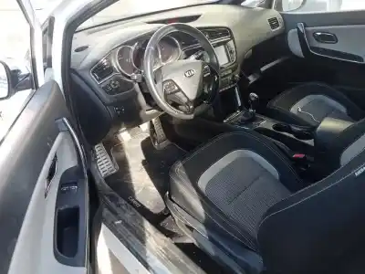 Sloopvoertuig kia pro_ceed drive 136 cv / 100 kw van het jaar 2018 aangedreven d4fb