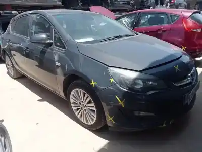 Veículo de Sucata opel astra j lim. excellence do ano 2014 alimentado b16dtl lvm