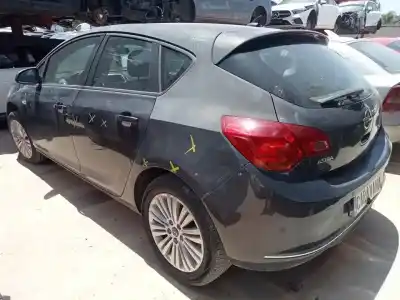 Veículo de Sucata opel astra j lim. excellence do ano 2014 alimentado b16dtl lvm