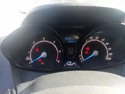 Veicolo di demolizione ford transit courier trend dell'anno 2015 alimentato t3cb