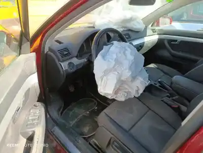 Veículo de Sucata audi a4 berlina (8e) 2.0 tdi 16v (103kw) do ano 2005 alimentado blb