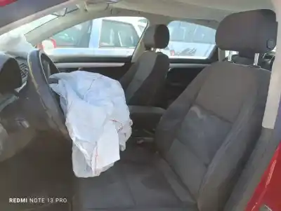 Veículo de Sucata audi a4 berlina (8e) 2.0 tdi 16v (103kw) do ano 2005 alimentado blb