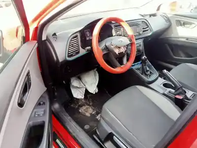 Здавання транспортного засобу seat leon (5f1) reference року 2013 потужний clh