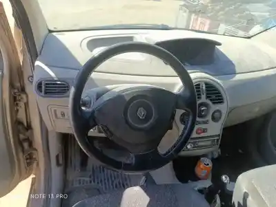 Veículo de Sucata renault modus confort dynamique do ano 2005 alimentado k9kj7