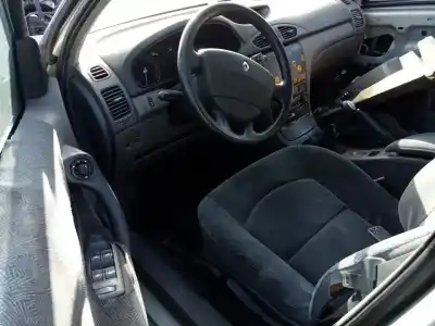 Scrapping Vehicle renault laguna ii (bg0) expression of the year 2001 powered k4md7