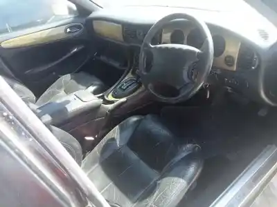 Scrapping Vehicle jaguar xj 3.2 executive largo of the year 2001 powered kb01