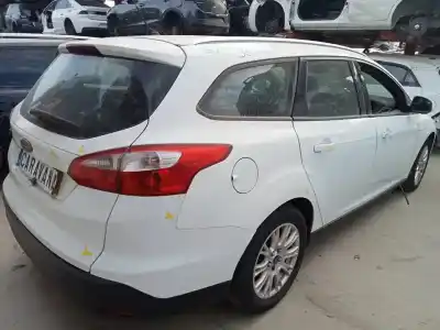 Veicolo di demolizione ford focus lim. (cb8) trend dell'anno 2014 alimentato t1db