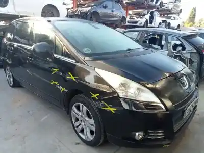 Veículo de Sucata PEUGEOT 5008 Confort do ano 2010 alimentado 9HZ