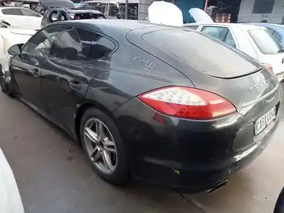 Vehicul casat porsche panamera diesel al anului 2016 alimentat crcc