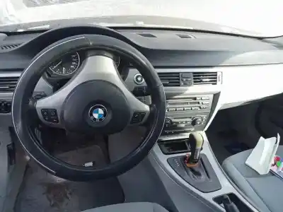 Vehicul casat bmw serie 3 berlina (e90) 320d al anului 2007 alimentat 204d4