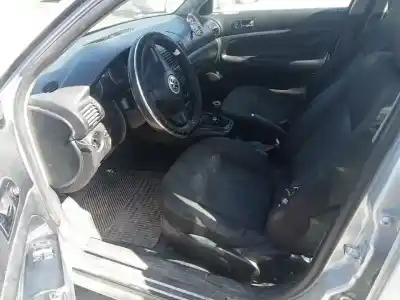 Sloopvoertuig volkswagen passat berlina (3b3) advance van het jaar 2002 aangedreven avb