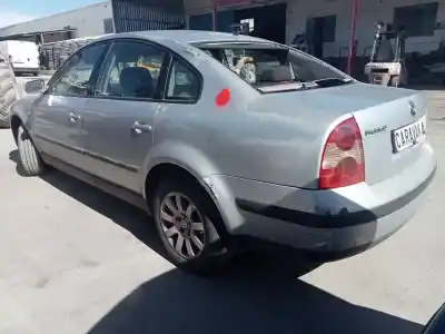 Sloopvoertuig volkswagen passat berlina (3b3) advance van het jaar 2002 aangedreven avb