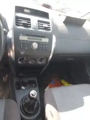 Veicolo di demolizione fiat sedici (189) 1.6 16v emotion dell'anno 2009 alimentato m16a