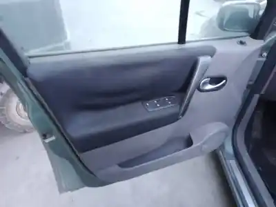 Veículo de Sucata renault scenic ii confort dynamique do ano 2006 alimentado k4m766