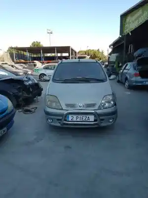 Scrapping Vehicle renault megane i scenic (ja0) f9q734 of the year 0 powered f9q734