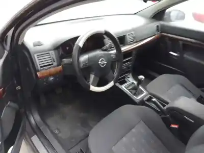 Scrapping Vehicle opel vectra c (z02) 1.9 cdti (f69) of the year 0 powered z19dth