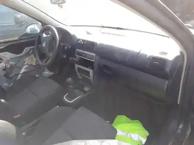 Здавання транспортного засобу seat leon (1m1) 1.9 tdi року 0 потужний asv