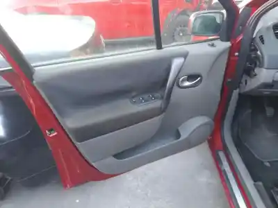 Scrapping Vehicle renault scenic ii (jm) f9q800 of the year 0 powered f9q800