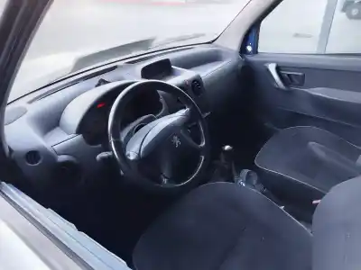 Здавання транспортного засобу peugeot partner (s1) (07.1996) rhydw10td року 0 потужний rhydw10td