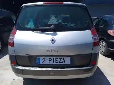 Scrapping Vehicle renault scenic ii (jm) f9q812 of the year 0 powered f9q812
