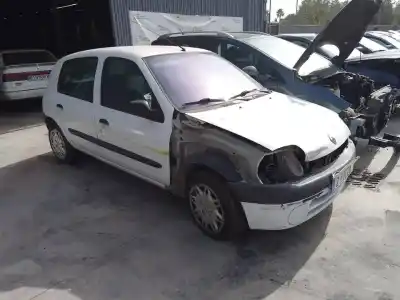 Scrapping Vehicle renault clio ii fase i (b/cb0) d7f720 of the year 0 powered d7f720