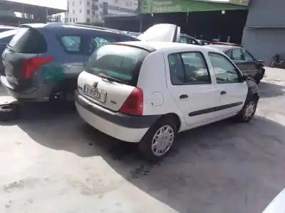 Scrapping Vehicle renault clio ii fase i (b/cb0) d7f720 of the year 0 powered d7f720
