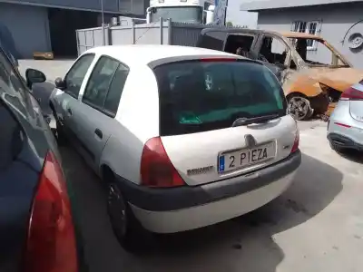Scrapping Vehicle renault clio ii fase i (b/cb0) d7f720 of the year 0 powered d7f720