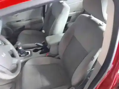 Здавання транспортного засобу dodge avenger (js) byl року 0 потужний byl