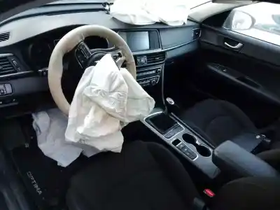 Sloopvoertuig kia optima (jf) d4fd van het jaar 0 aangedreven d4fd