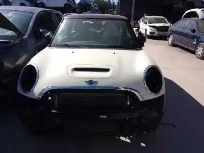 Véhicule à la ferraille mini                                               mini (r56)                                                                                                                                                                                                                                                 n18b16a                                                                                                                                                                                                                                                    de l'année 2011 alimenté n18b16a