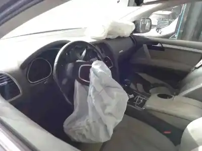 Здавання транспортного засобу audi q7 (4l) casa року 0 потужний casa