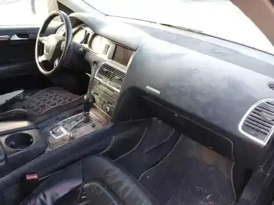 Hurda Aracı audi q7 (4l) bug yılın 0 güçlü bug