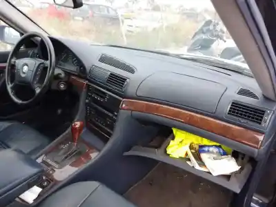 Scrapping Vehicle bmw serie 7 (e38) 30-6d-a of the year 0 powered 30-6d-a