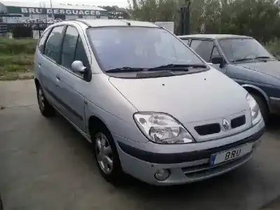 Здавання транспортного засобу renault scenic (ja..) f8q790 року 1996 потужний f8q790