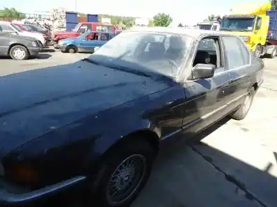 Véhicule à la ferraille bmw serie 7 (e32) m60b40 de l'année 1995 alimenté m60b40