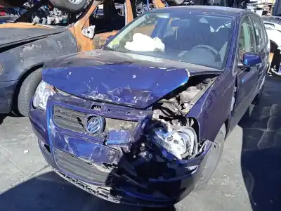 Véhicule à la ferraille VOLKSWAGEN POLO (9N3) Advance de l'année 2008 alimenté BNV