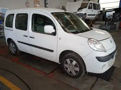 Sloopvoertuig renault kangoo authentique van het jaar 2010 aangedreven 