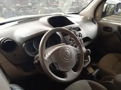 Sloopvoertuig renault kangoo authentique van het jaar 2010 aangedreven 