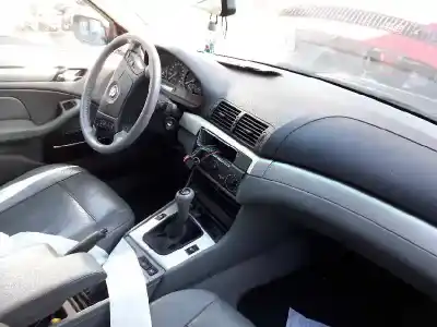 Veículo de Sucata bmw serie 3 berlina (e46) 320d do ano 2000 alimentado 204d1