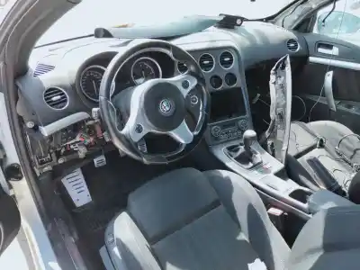 Veicolo di demolizione alfa romeo brera (177) 2.4 jtd cat dell'anno 2009 alimentato 939a9000